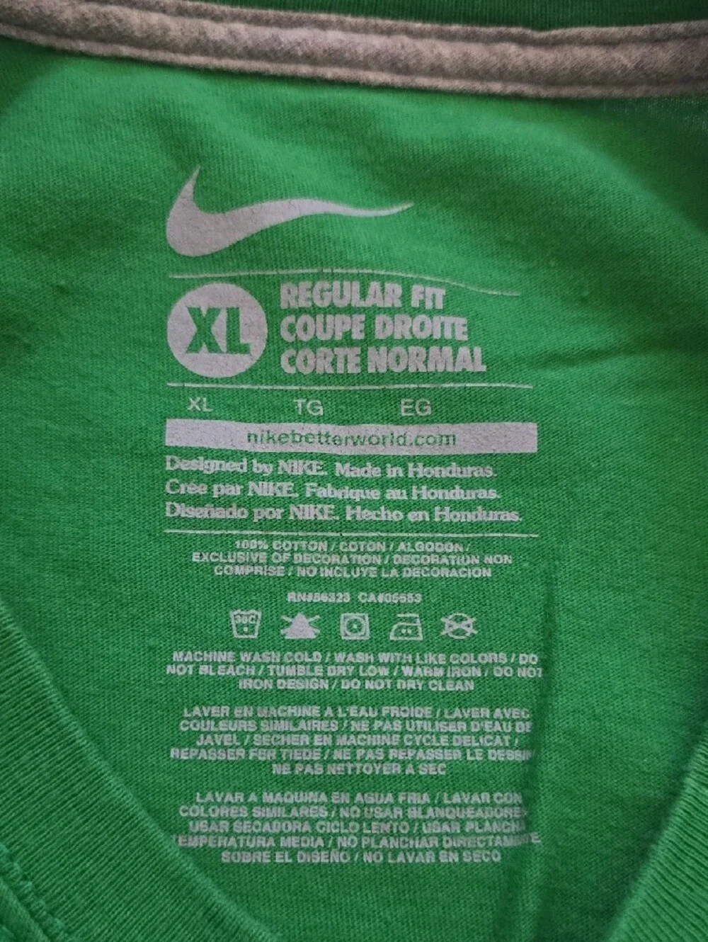 Nike Men's 'Never Disputed' Graphic Tee - Green & White
